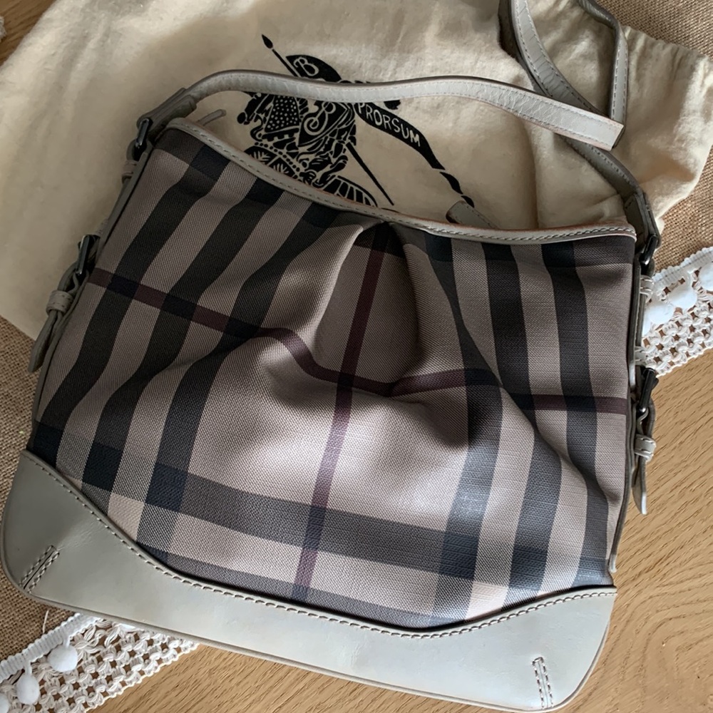 Gifts for Mom 🌸✨ 🇬🇧Burberry Crossbody Bag $666